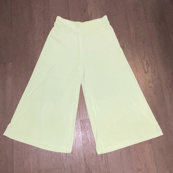 4 pcs outfit Skirt Pants Top & Cardigan Light Green Floral size Small Picadilly - Picture 9 of 13